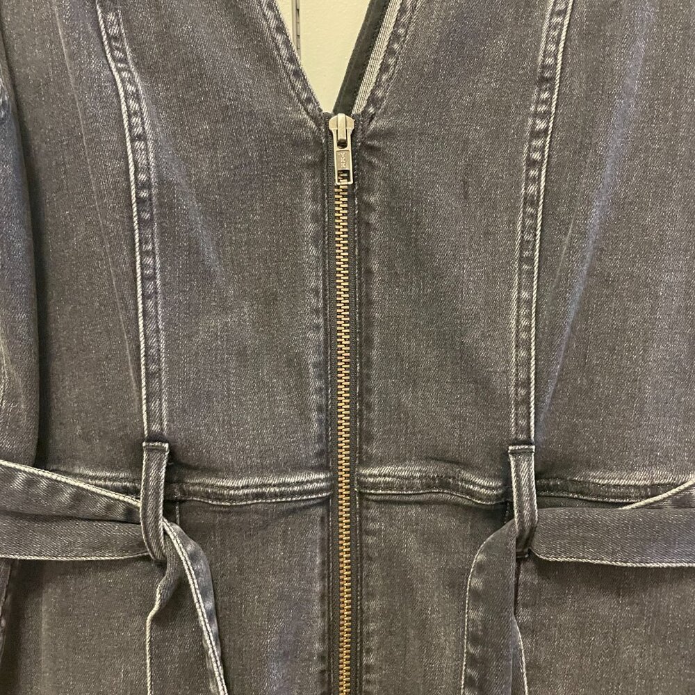 Alice and Olivia Gorgeous Zip-Front Denim Mini Dress size 10 excellent condition - Picture 4 of 9